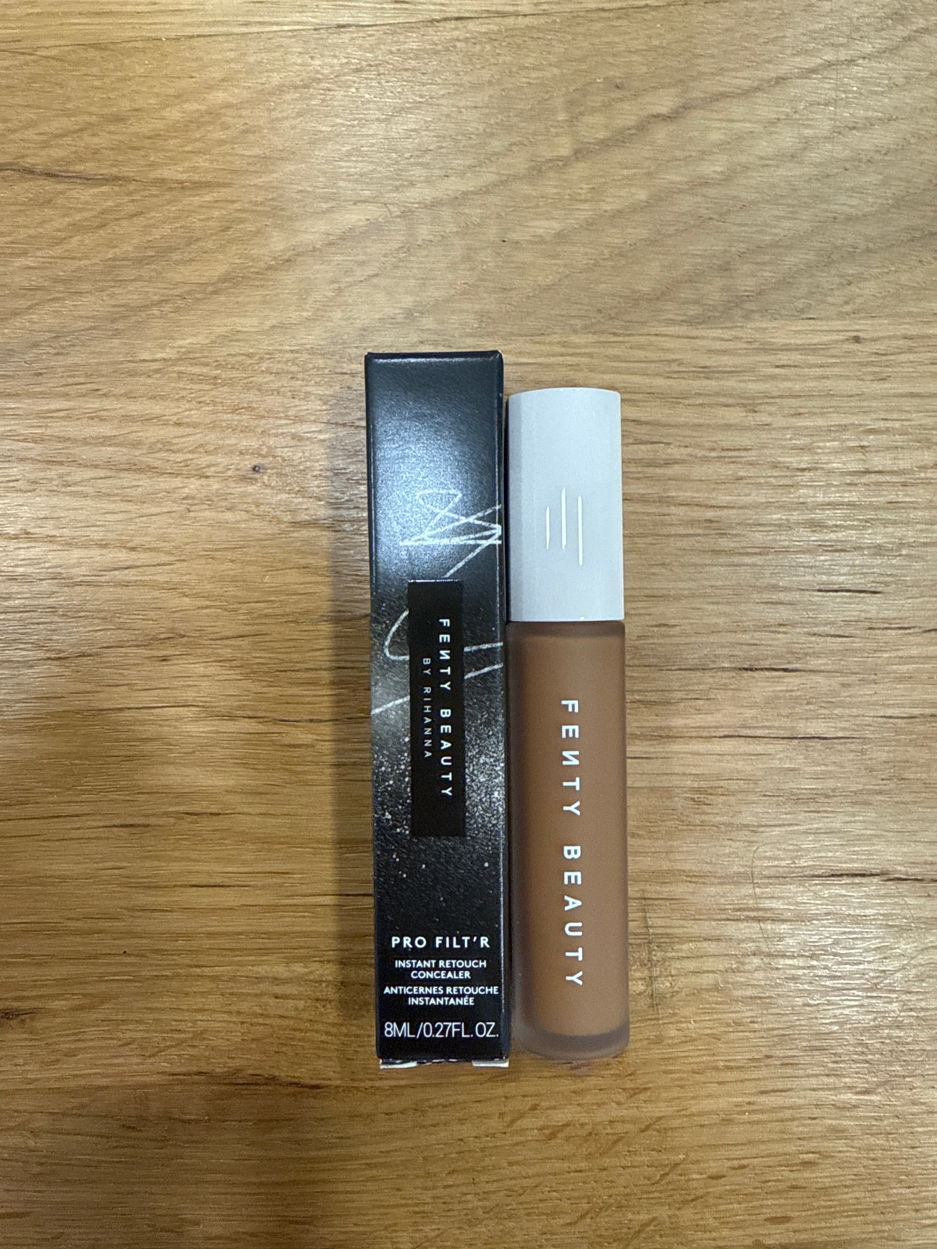 FENTY correttore 420